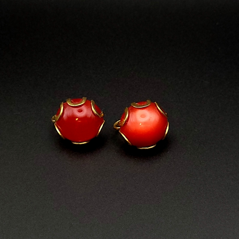 Vintage Moon Glow Lucite Cabochon Gold Tone Scalloped Screw Back Earrings